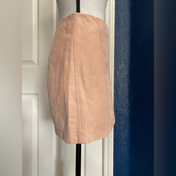 Free People Peach Mini Skirt - Picture 3 of 6